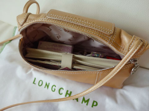 LongchampCrossbody05