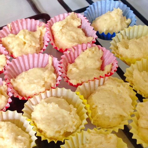 HomebakedCinnamonCupcakes02