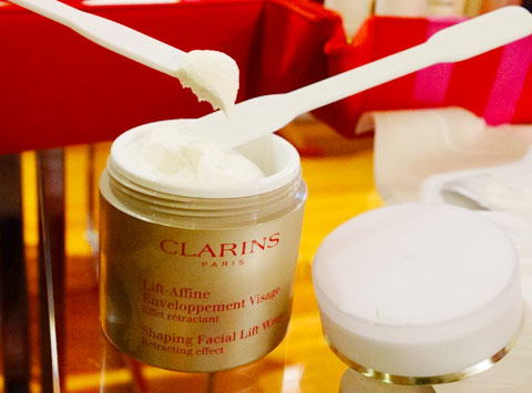 ClarinsLift08