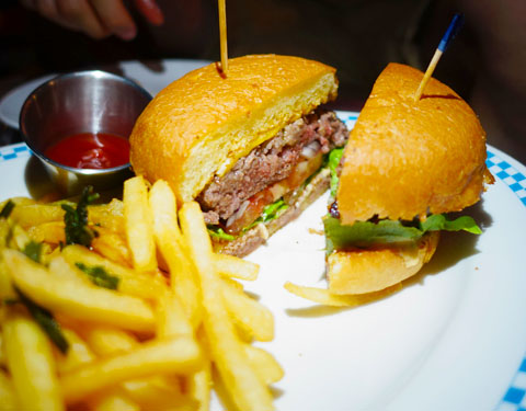 OverEasy Bar and Diner at One Fullerton