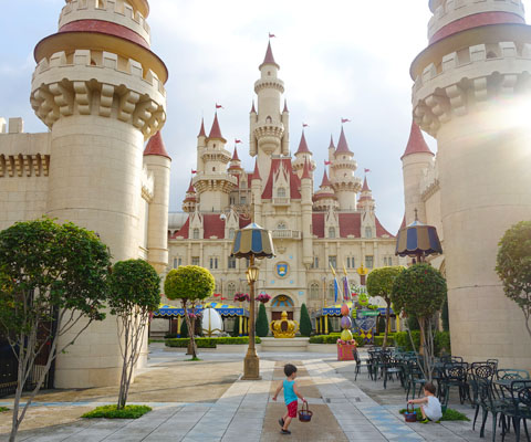 Universal Studios Singapore - easter egg hunt - Resort World Sentosa