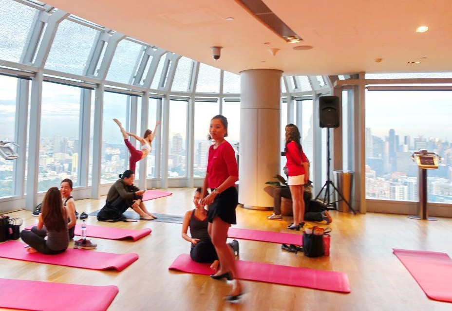 Clarins MadeToMeasure with Yoga Lab