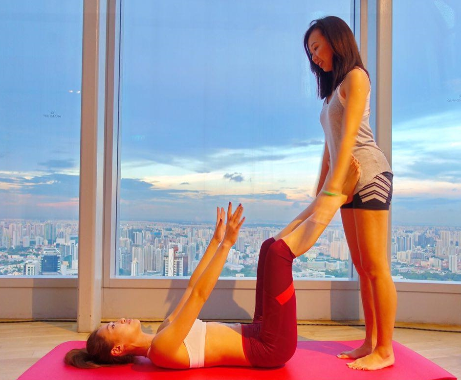 Clarins MadeToMeasure with Yoga Lab