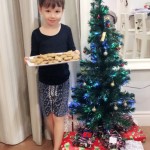 BAKING CHRISTMAS GINGERBREAD COOKIES WITH KIDS